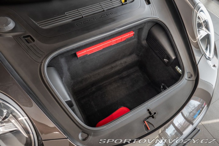 Porsche 911 CARRERA S 2012