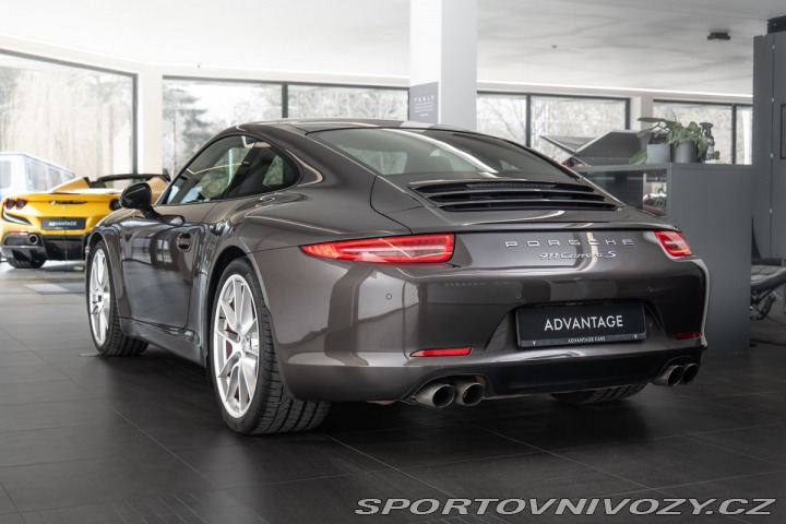 Porsche 911 CARRERA S 2012