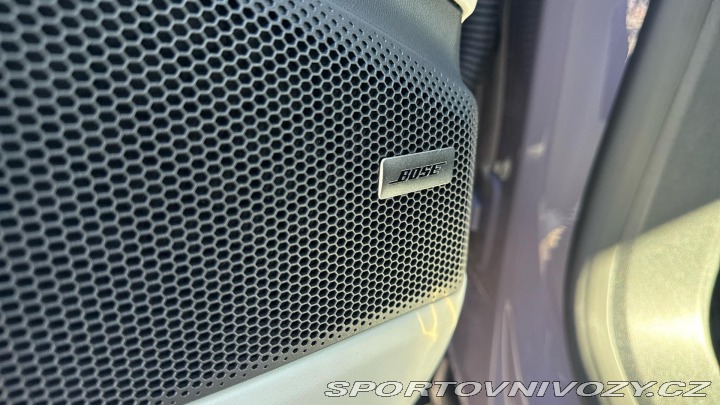 Porsche Macan 4S Electric 2025