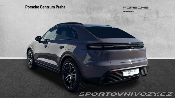 Porsche Macan 4S Electric 2025