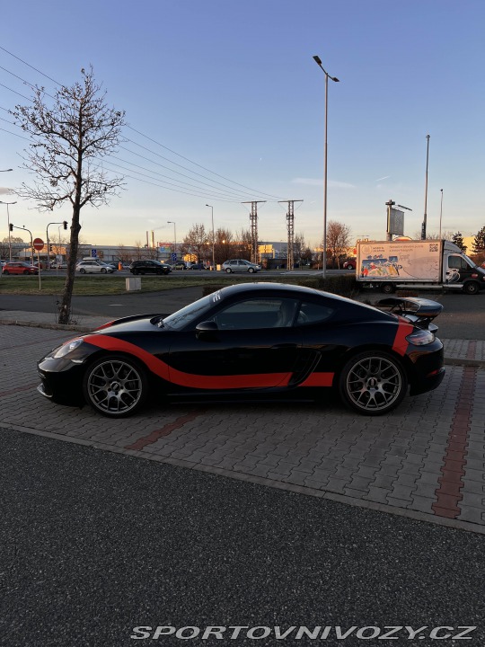 Porsche 718 Cayman 2021