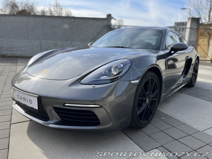 Porsche Cayman 718 2022