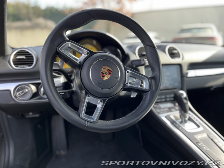 Porsche Cayman 718 2022