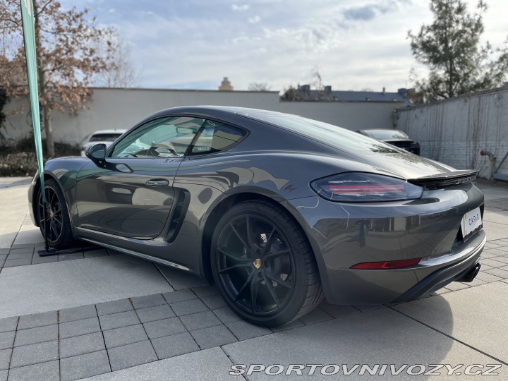 Porsche Cayman 718 2022