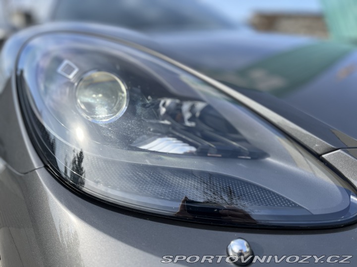 Porsche Cayman 718 2022