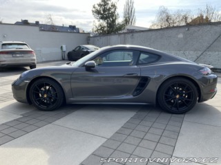 Porsche Cayman 718 2022