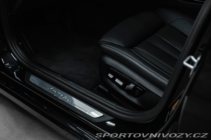 BMW 5 545e xDrive, Luxury Line, 2022