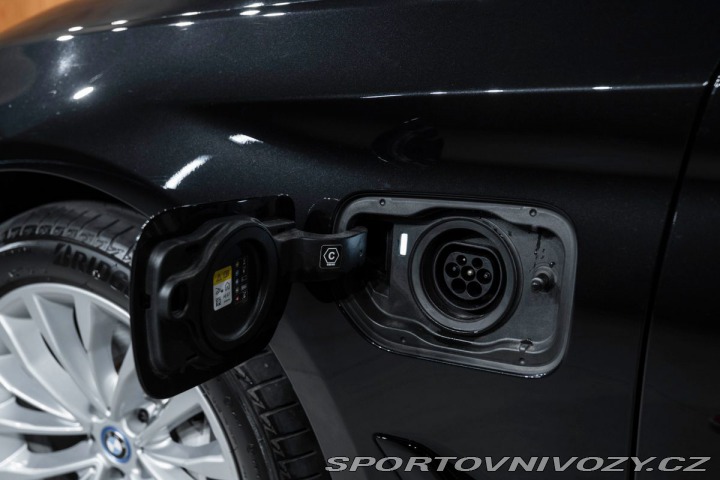BMW 5 545e xDrive, Luxury Line, 2022