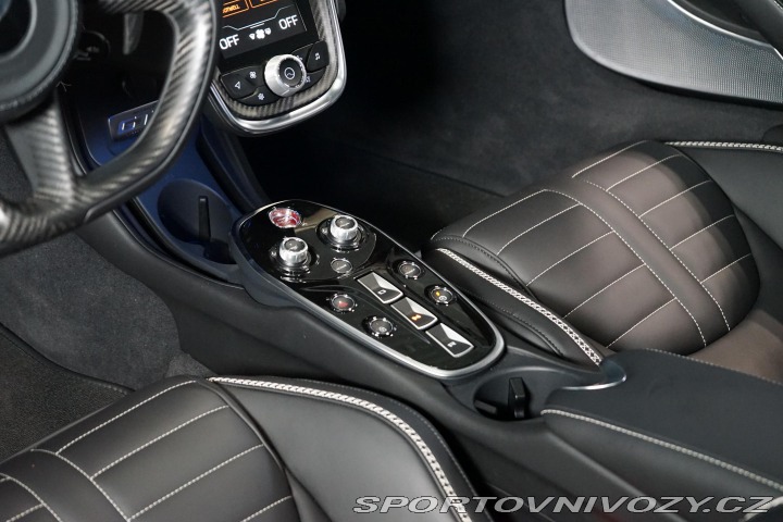 McLaren GT S Lift B&W LED Techlu 2025