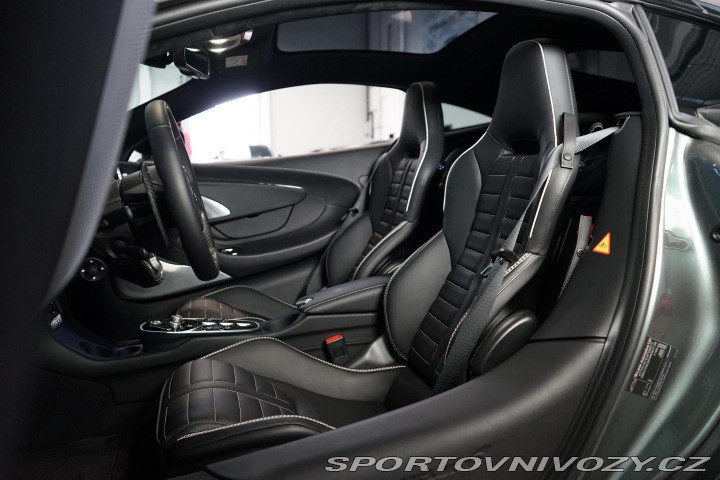 McLaren GT S Lift B&W LED Techlu 2025