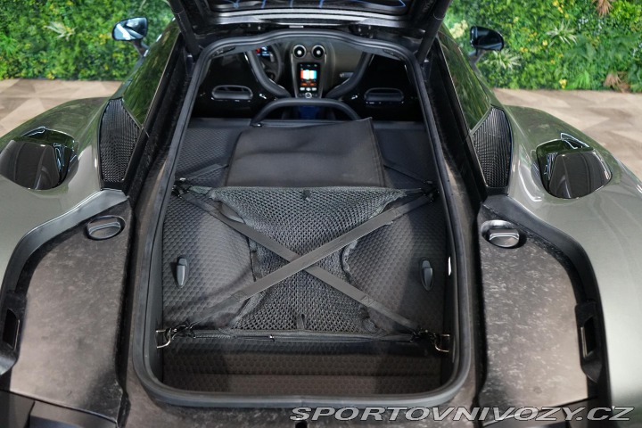 McLaren GT S Lift B&W LED Techlu 2025