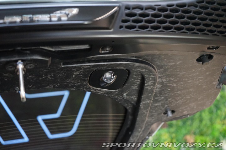 McLaren GT S Lift B&W LED Techlu 2025