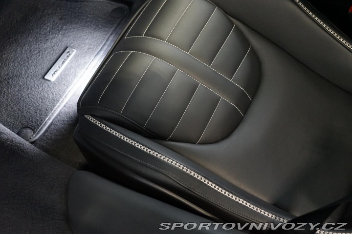 McLaren GT S Lift B&W LED Techlu 2025