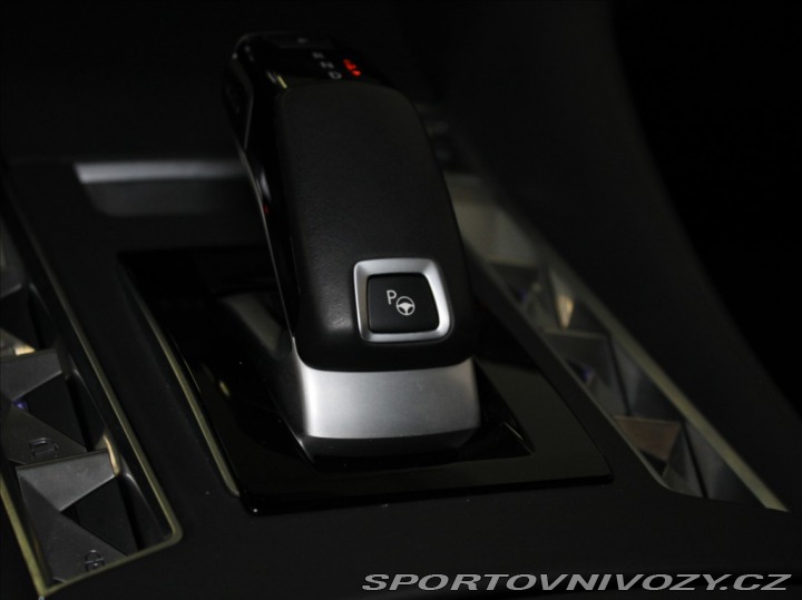 Ostatní značky Ostatní modely DS Automobiles DS9 1,6 PT 225k.FOCAL Akční C 2022
