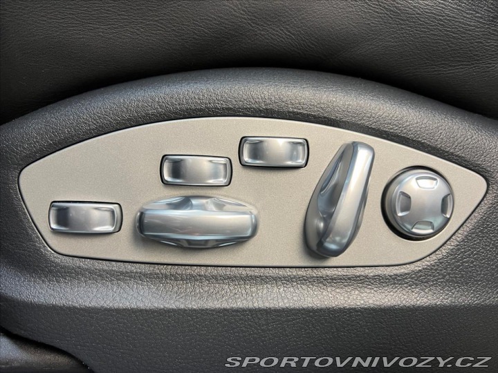 Porsche Macan TURBO PDK, CHRONO, VZDUCH 2016
