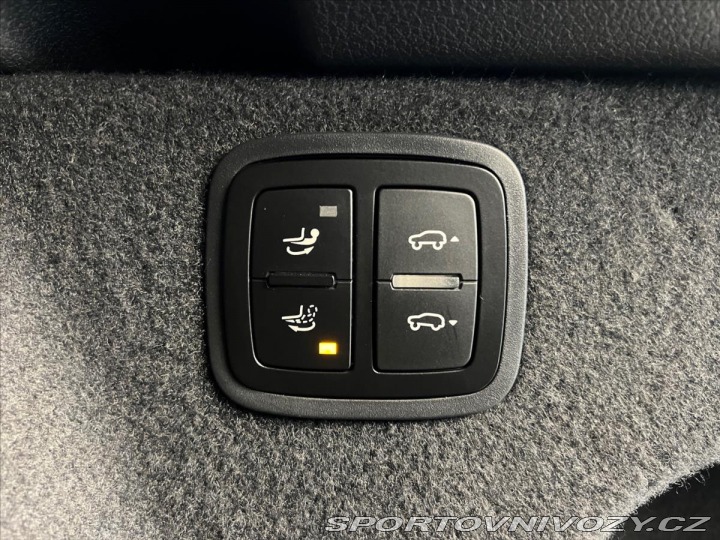 Porsche Macan TURBO PDK, CHRONO, VZDUCH 2016