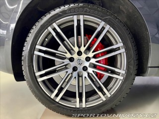Porsche Macan TURBO PDK, CHRONO, VZDUCH 2016