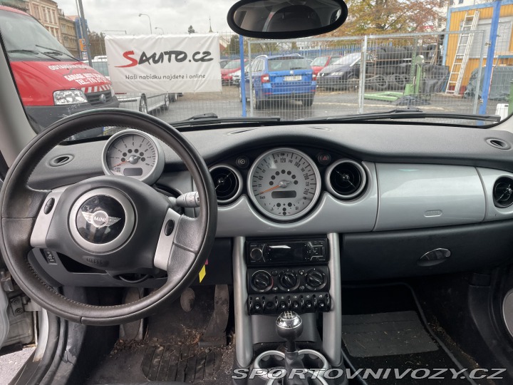 Mini Cooper COOPER 1.6i 85 KW 2003