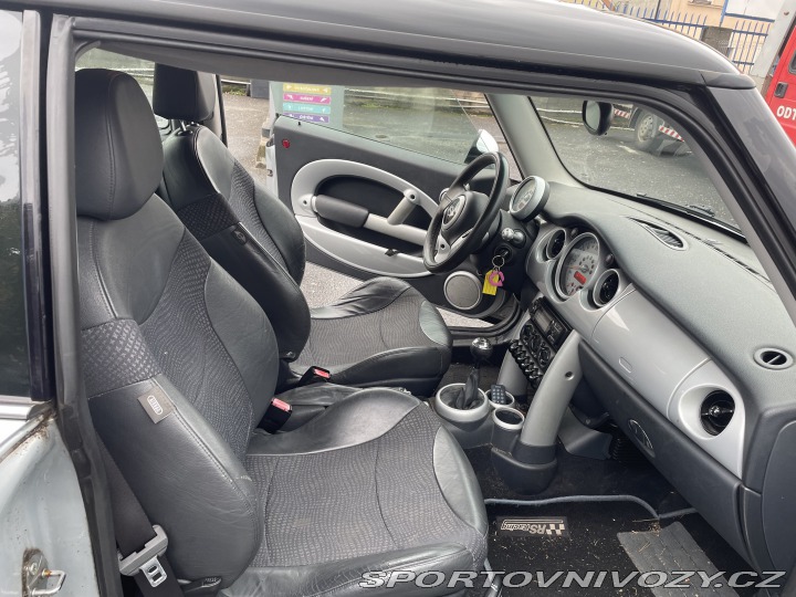 Mini Cooper COOPER 1.6i 85 KW 2003