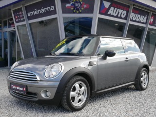 Mini Cooper 1,6i 90kW Klima REZERVACE