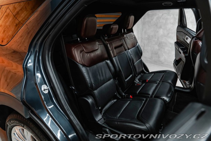 Ford Ostatní modely Explorer Platinum Plug-in-Hybrid 4 2023
