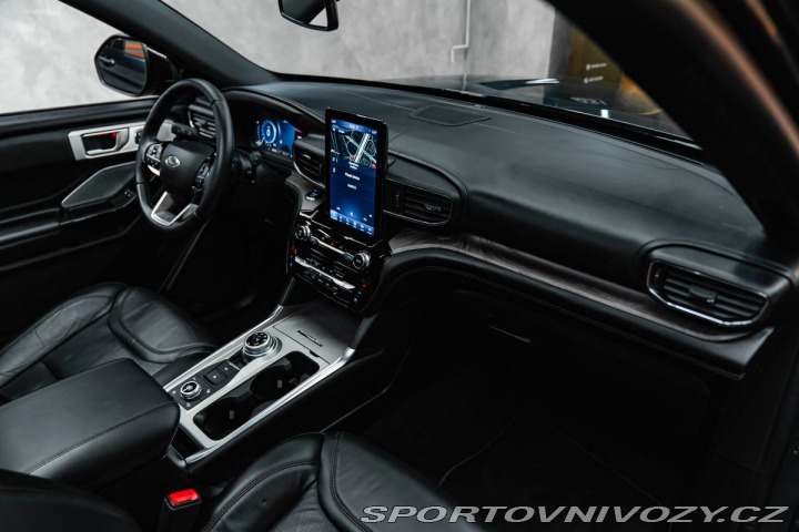 Ford Ostatní modely Explorer Platinum Plug-in-Hybrid 4 2023