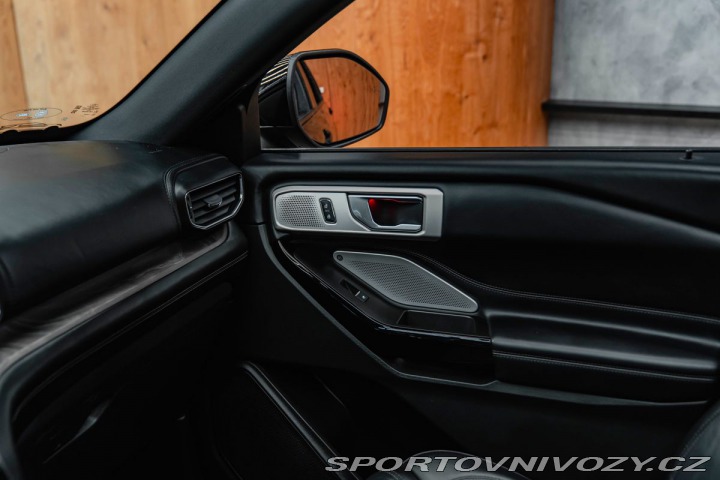 Ford Ostatní modely Explorer Platinum Plug-in-Hybrid 4 2023