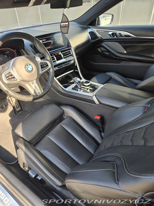 BMW 8 M 850 i 530k,Čr,laserH/K 2021