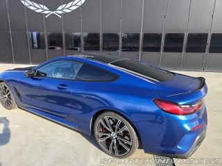 BMW 8 M 850 i  530k,Čr,laserH/K 2021