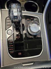 BMW 8 M 850 i  530k,Čr,laserH/K 2021