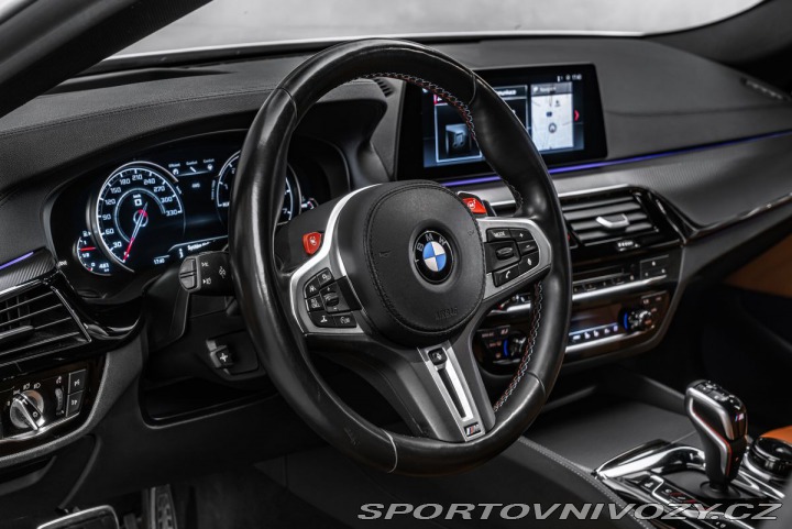 BMW M5 4.4 AT 2019