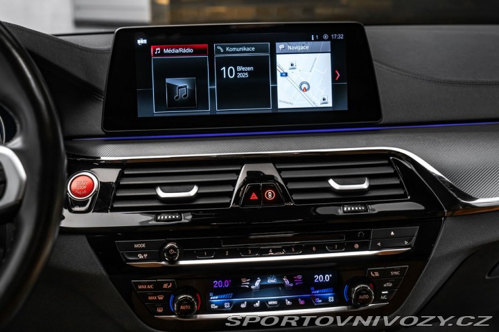 BMW M5 4.4 AT 2019
