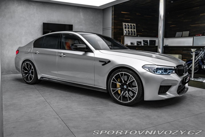 BMW M5 4.4 AT 2019