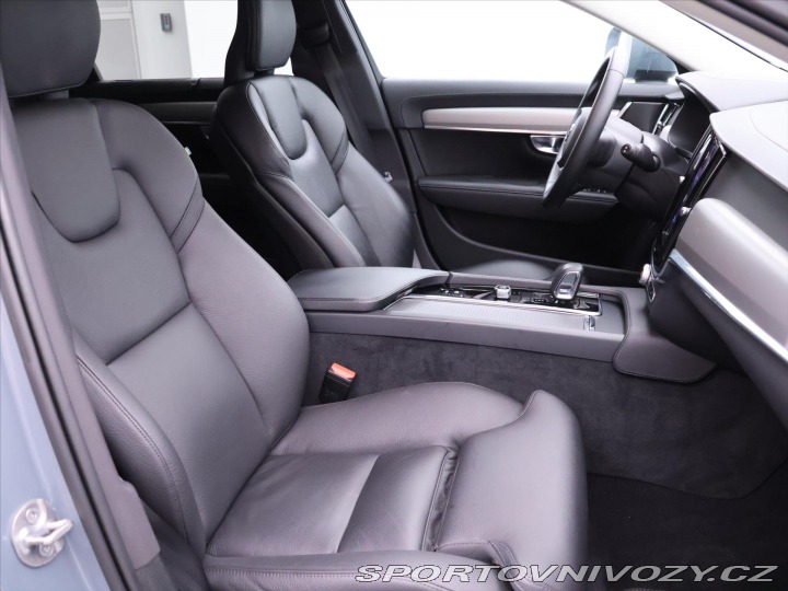 Volvo V90 2,0 B5 173kW AWD CZ 1.maj 2022