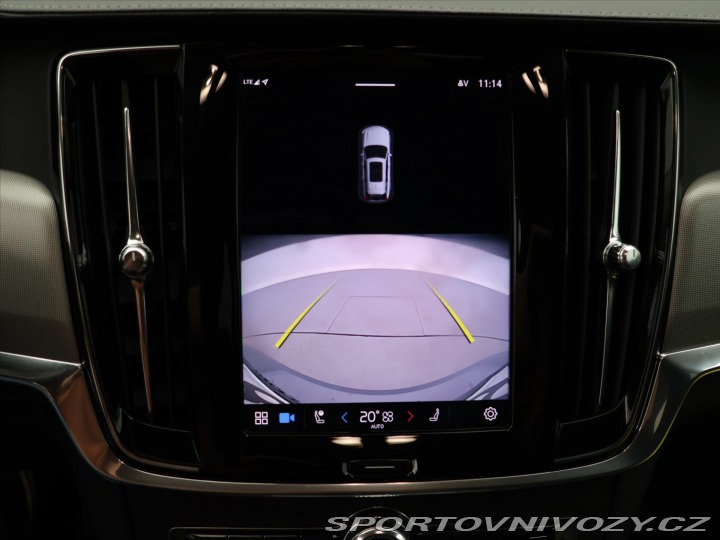 Volvo V90 2,0 B5 173kW AWD CZ 1.maj 2022
