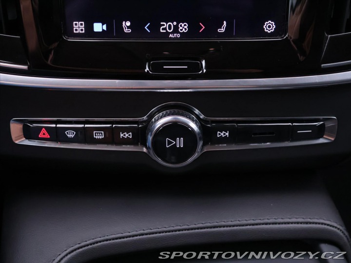 Volvo V90 2,0 B5 173kW AWD CZ 1.maj 2022