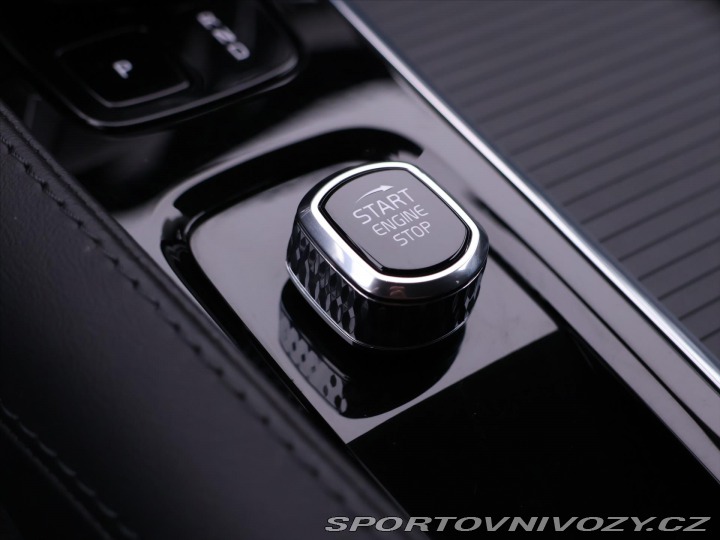 Volvo V90 2,0 B5 173kW AWD CZ 1.maj 2022