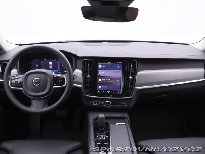 Volvo V90 2,0 B5 173kW AWD CZ 1.maj 2022