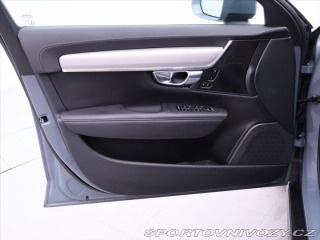 Volvo V90 2,0 B5 173kW AWD CZ 1.maj 2022