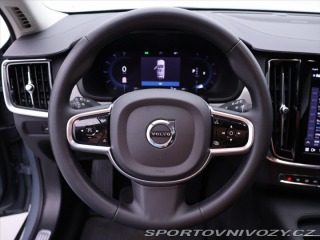 Volvo V90 2,0 B5 173kW AWD CZ 1.maj 2022
