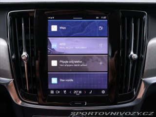 Volvo V90 2,0 B5 173kW AWD CZ 1.maj 2022