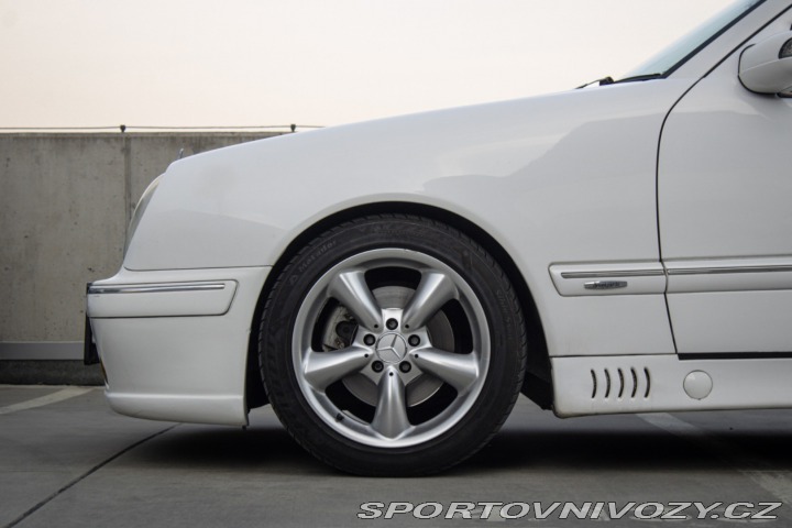 Mercedes-Benz E Kombi 430 Avantgarde A/T 2001
