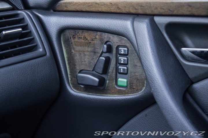 Mercedes-Benz E Kombi 430 Avantgarde A/T 2001