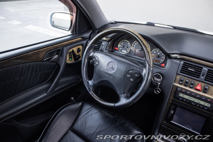 Mercedes-Benz E Kombi 430 Avantgarde A/T 2001