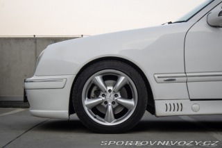 Mercedes-Benz E Kombi  430 Avantgarde A/T 2001