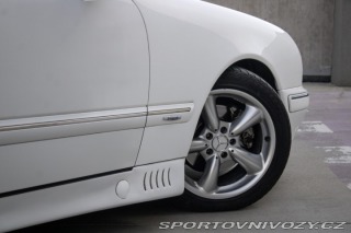 Mercedes-Benz E Kombi  430 Avantgarde A/T 2001