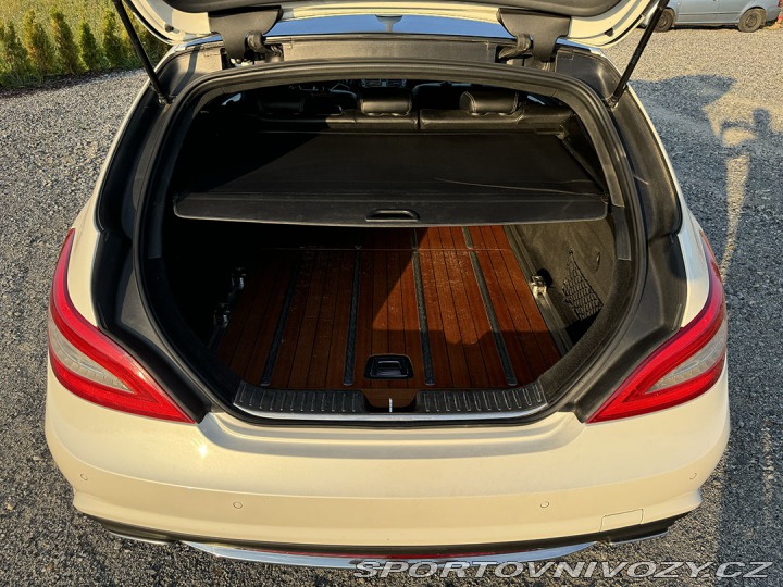 Mercedes-Benz CLS 500 AirMatic 4Matic 2012