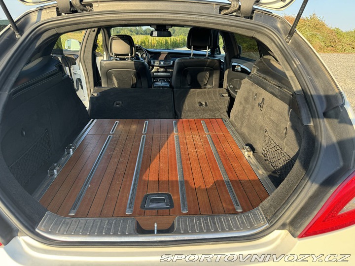 Mercedes-Benz CLS 500 AirMatic 4Matic 2012