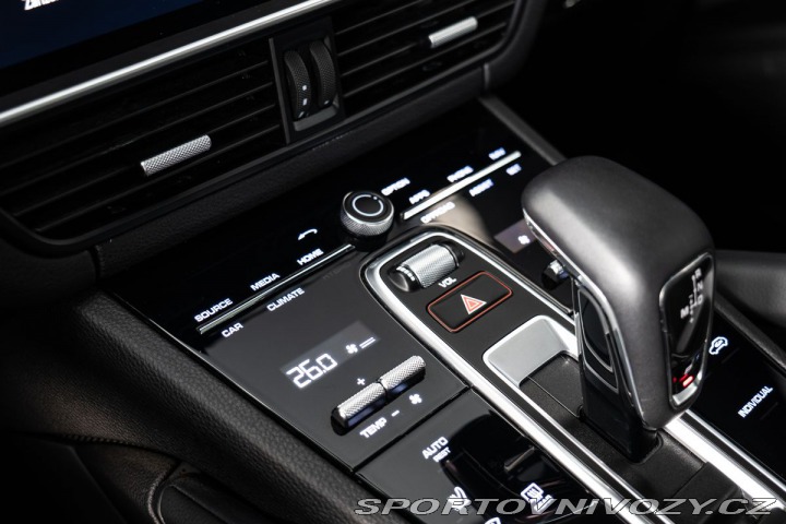 Porsche Cayenne E-Hybrid/Platinum Edition 2023