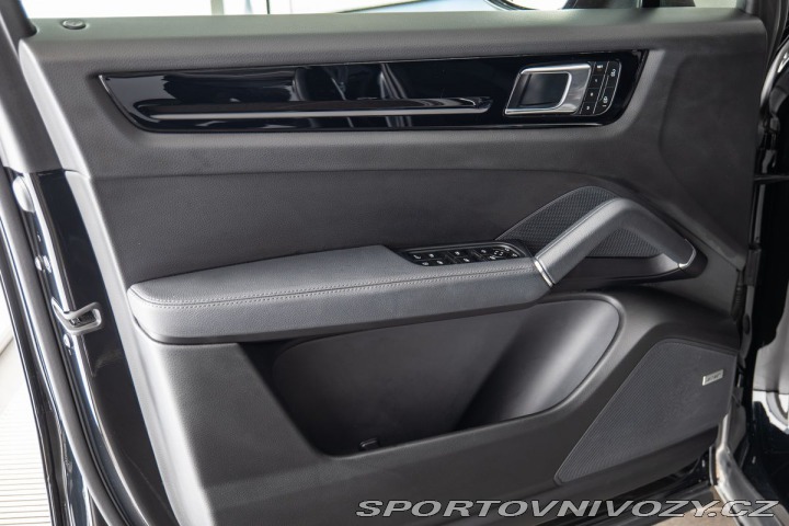 Porsche Cayenne E-Hybrid/Platinum Edition 2023